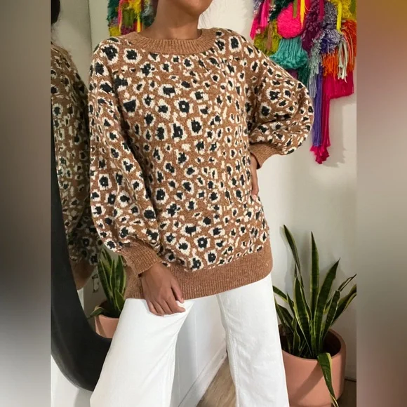 Farmrio leopard sweater - used - like new - Picture 2 of 6
